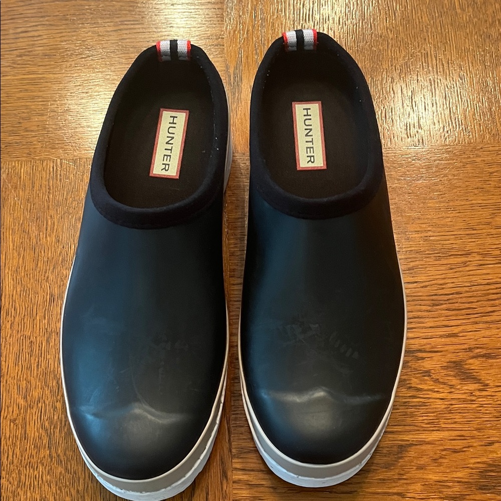 Hunter Black and White Women's Mules